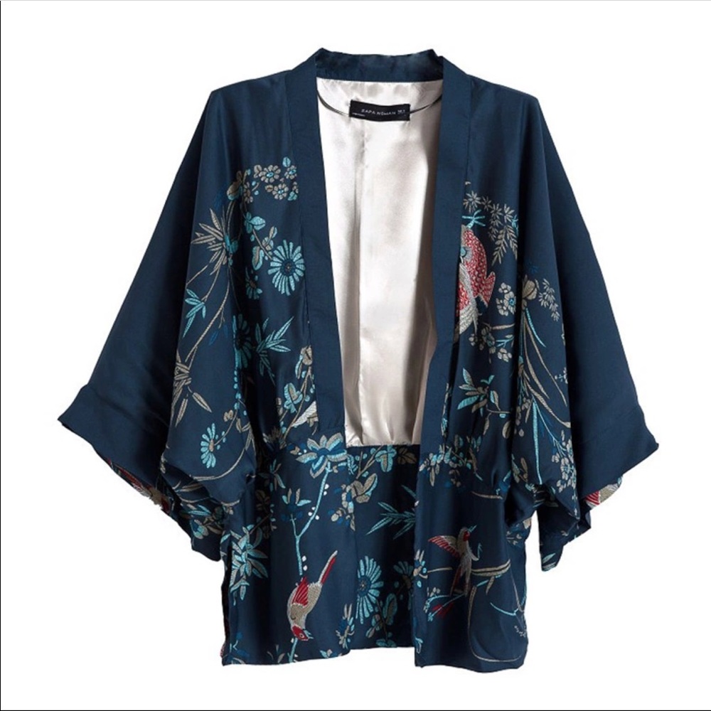 ✔️RE-STOCKED. Blue Kimono - Perfect for Summer! - Picture 2 of 7